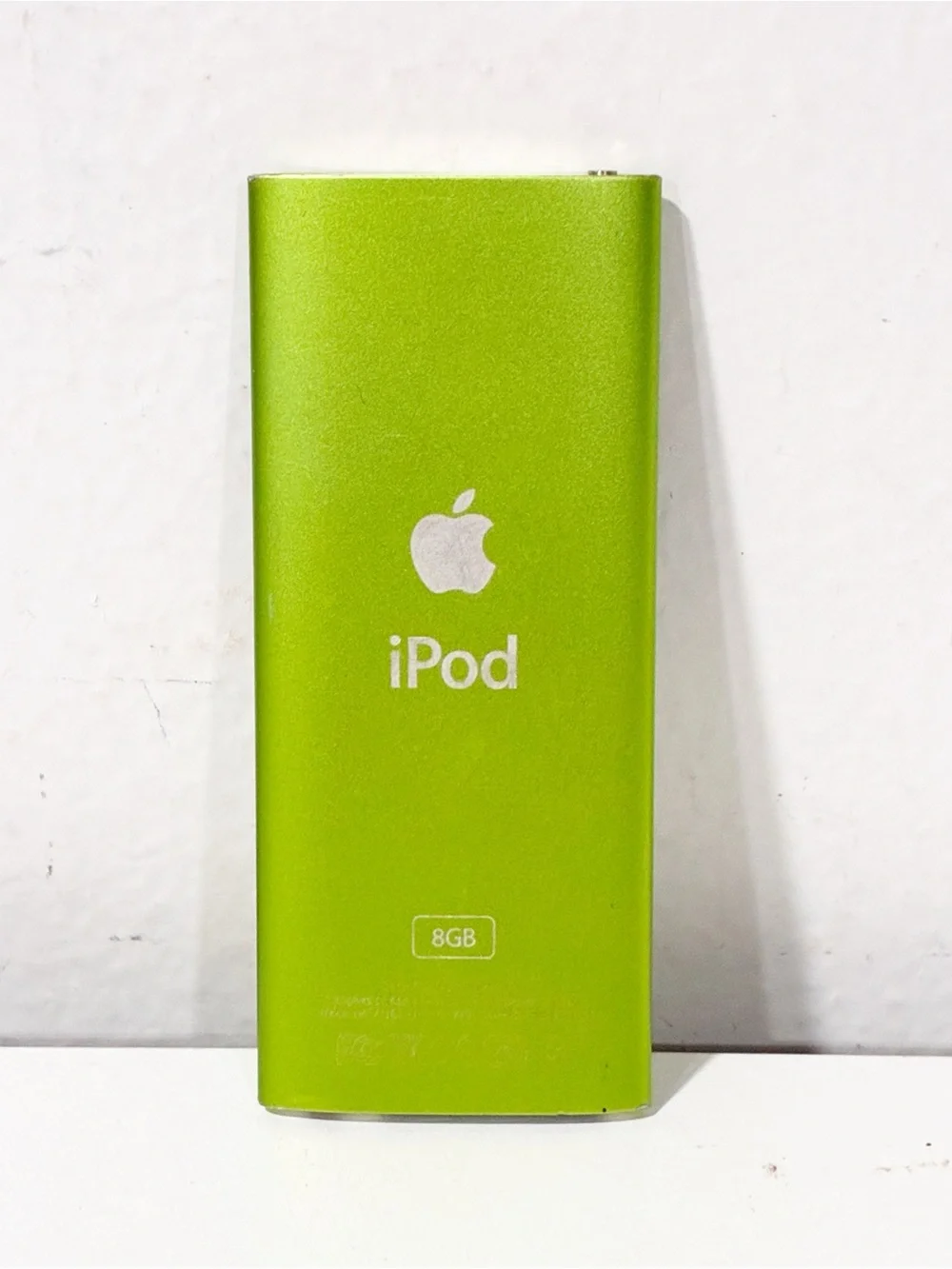 Apple iPod nano 4th Generation 8GB Lime Green